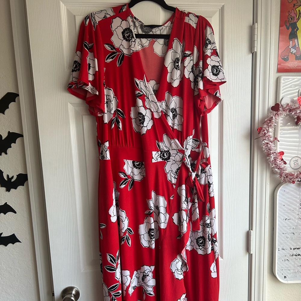 Lane Bryant Red Floral Wrap Dress Size 18/20 ( Like New )